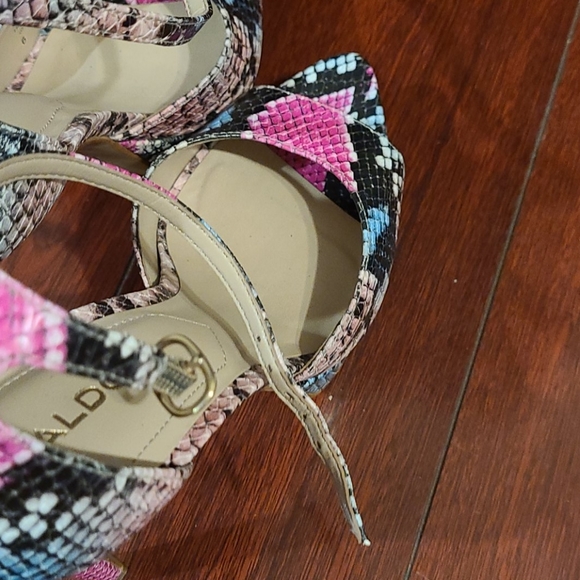 High eminal print heels, Aldo, size 6 - Picture 8 of 12